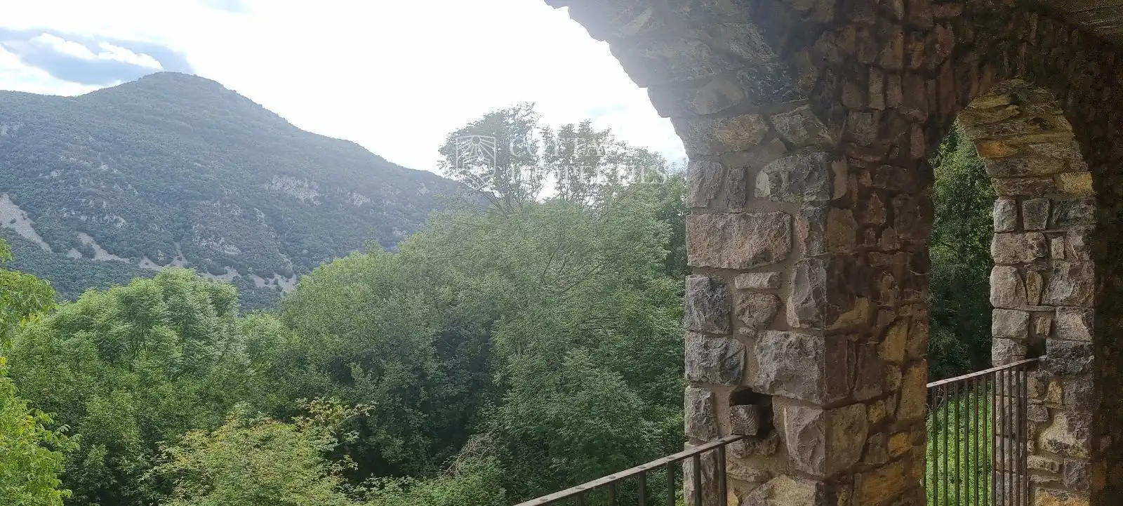 Terrassa de Finca rústica en venda en Montagut i Oix
