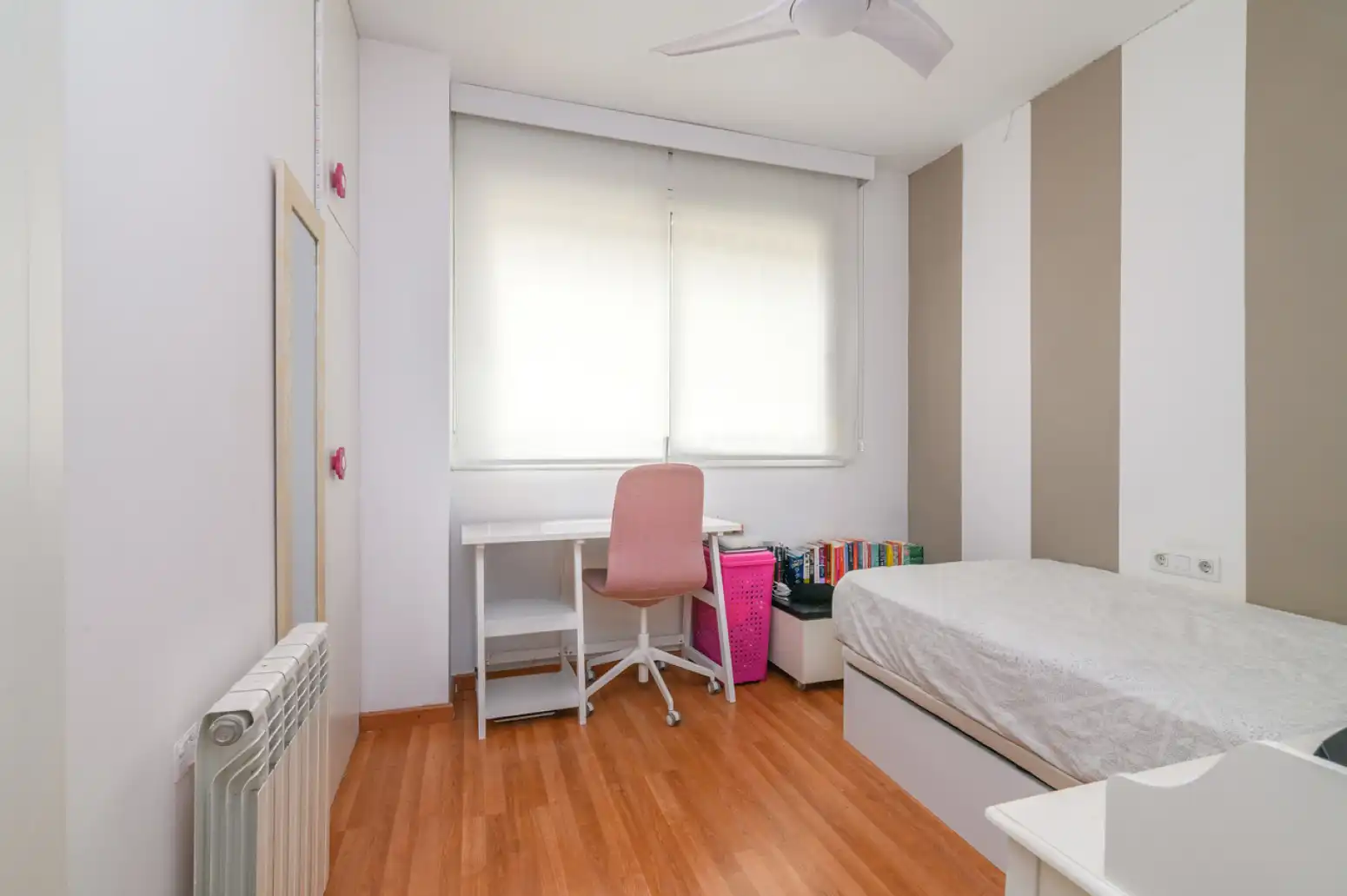 Habitación de Ático en venta en Sant Boi de Llobregat con Aire acondicionado, Calefacción y Parquet