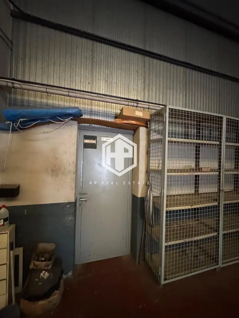 Nau industrial de lloguer en Madrid amb Calefacció i Alarma