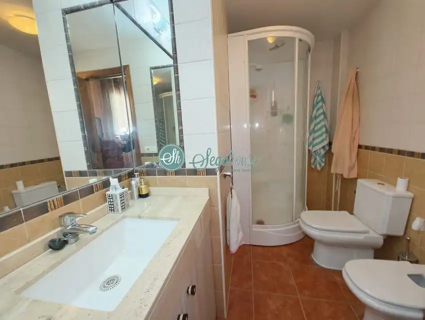 Baño de Casa o chalet en venta en San Cristóbal de Segovia con Calefacción, Jardín privado y Terraza