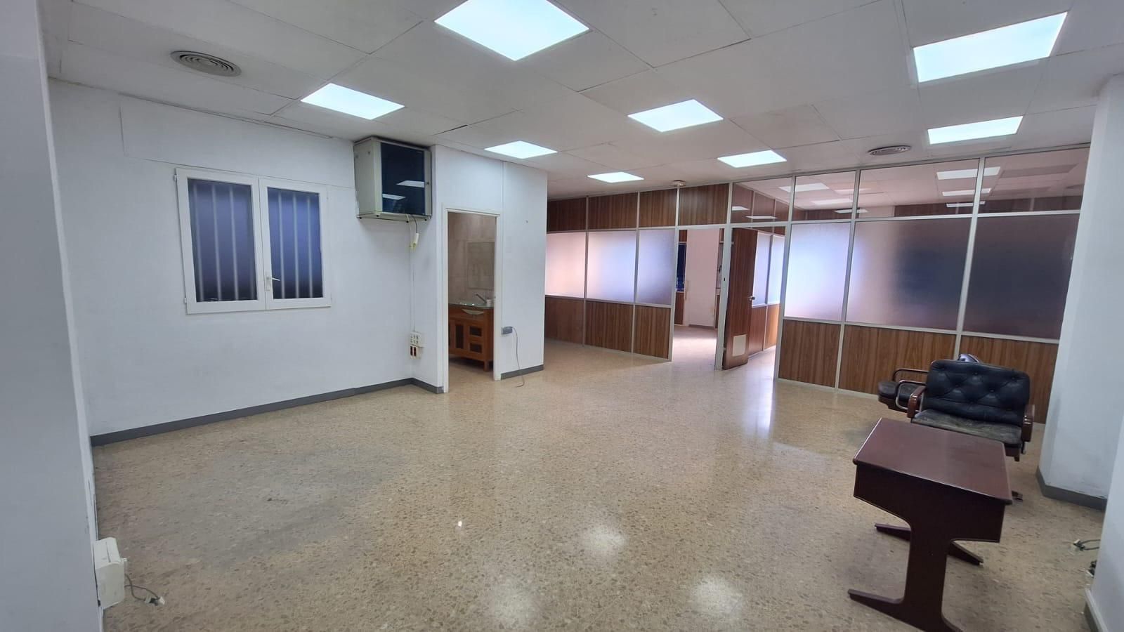 Premises to rent in Badalona