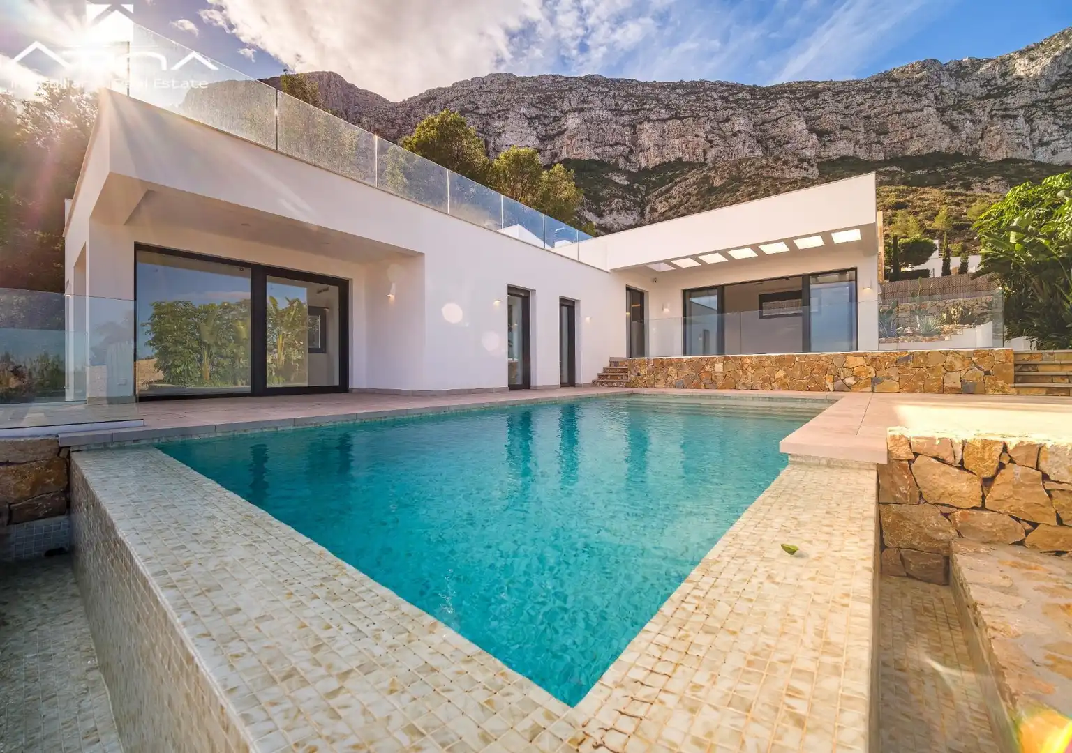 Swimming pool of Houses for sale in Dénia  with Air Conditioner, Terrace and Storage room