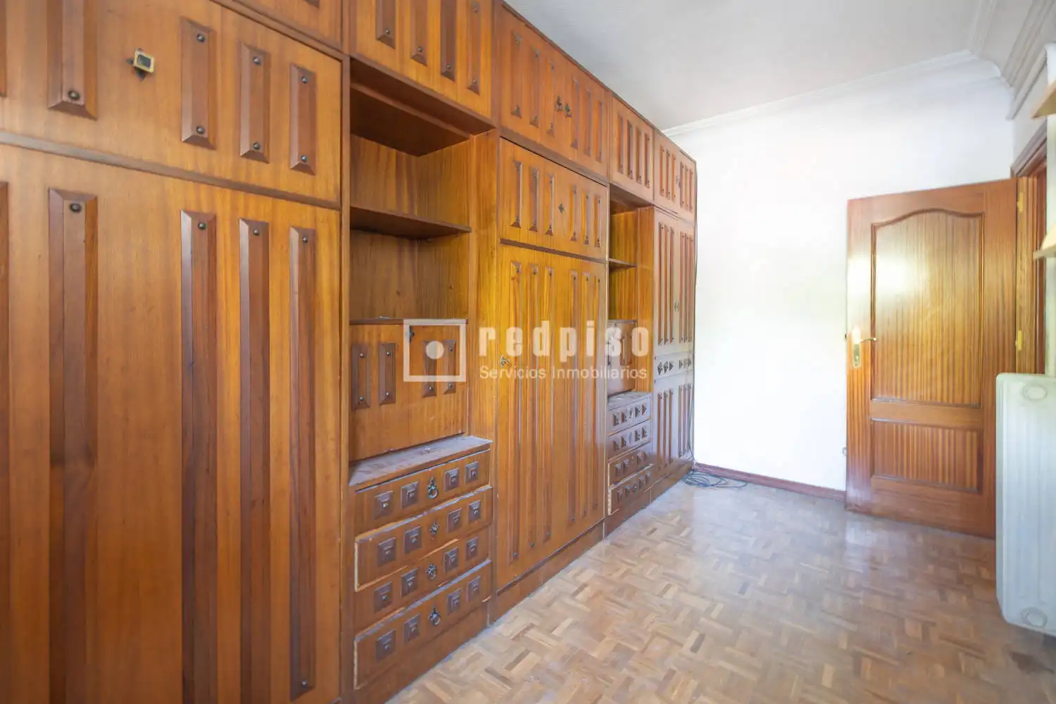 Habitación de Piso en venta en Madrid con Calefacción, Parquet y Terraza