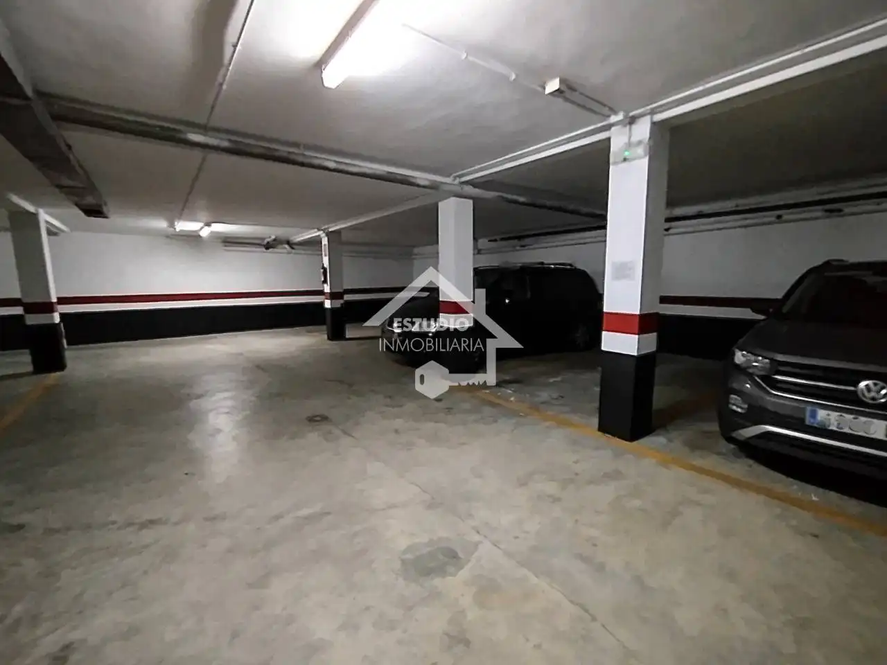 Parking de Dúplex en venta en Viana con Calefacción y Balcón