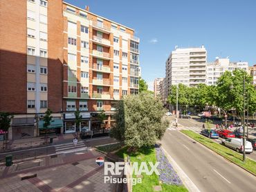 Appartamento con ascensore in vendita a Paseo del Hospital Militar 31
