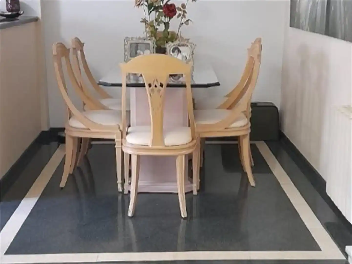 Menjador de Casa adosada en venda en Dos Hermanas amb Aire condicionat i Balcó