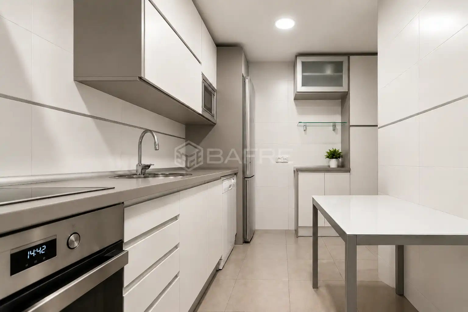 Cocina de Piso en venta en Madrid con Calefacción y Piscina