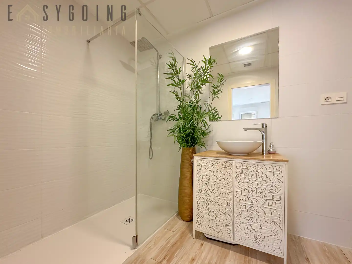 Baño de Ático en venta en Elche / Elx con Aire acondicionado, Terraza y Amueblado