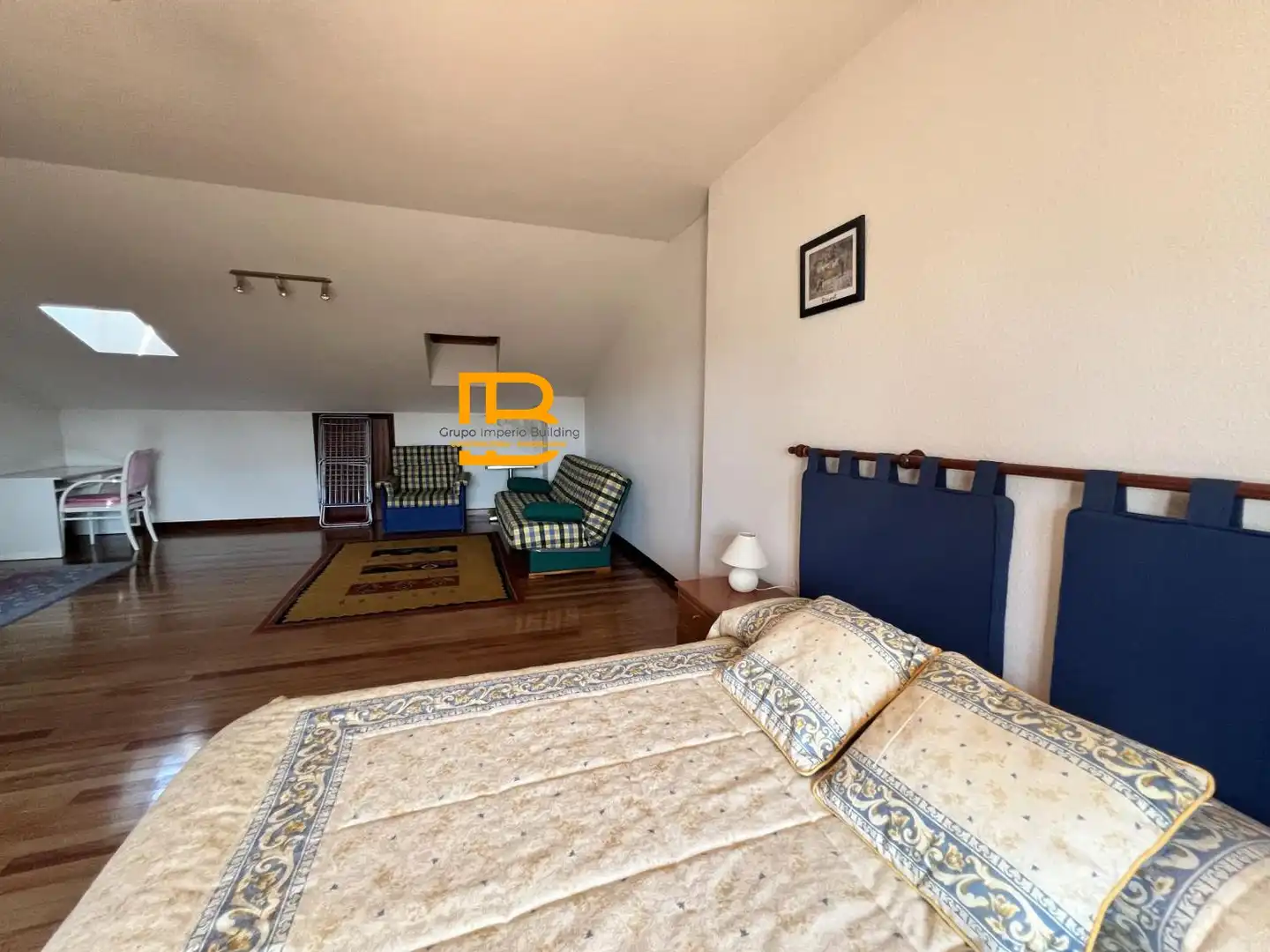 Vista exterior de Casa o xalet en venda en Laredo amb Calefacció, Terrassa i Traster