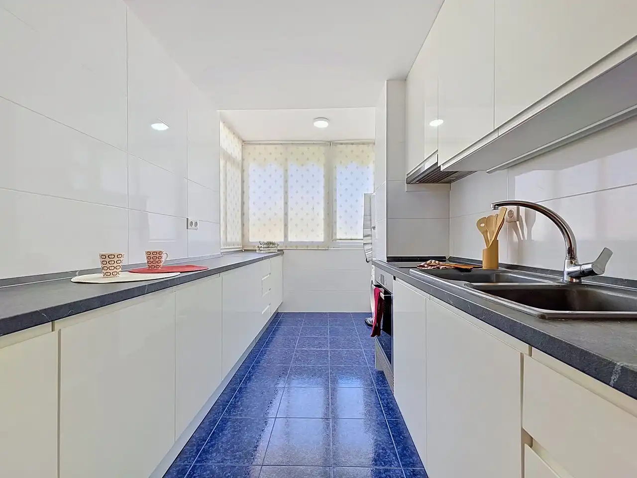 Kitchen of Apartments for sale in Dénia  with Furnished, Oven and Washing machine