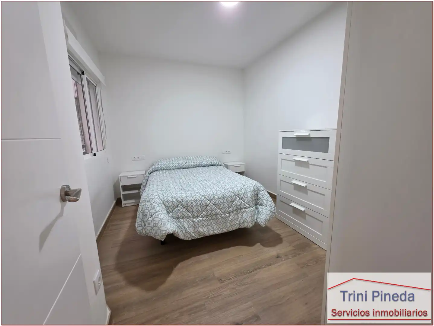 Bedroom of Flat for rent in Sevilla  with Furnished, Oven and Washing machine