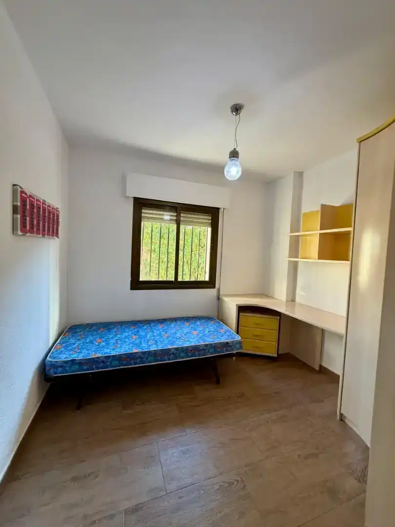 Schlafzimmer von Wohnung zur Miete in Trujillo mit Klimaanlage