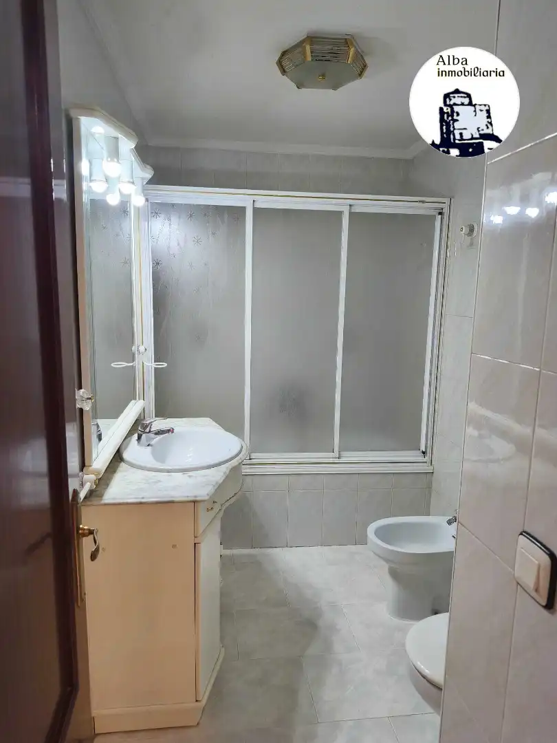 Badezimmer von Wohnung zum Verkauf in Alba de Tormes mit Heizung, Möbliert und Balkon