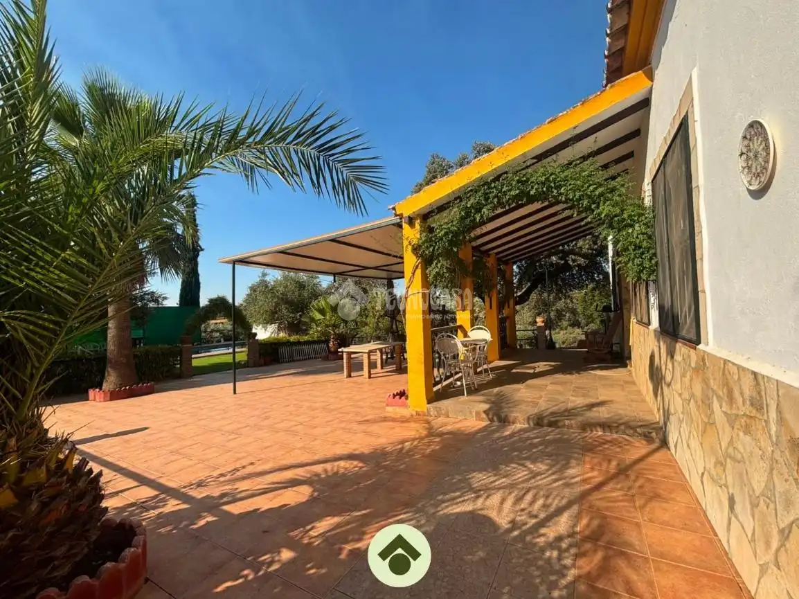 Jardín de Finca rústica en venta en Adamuz con Aire acondicionado y Piscina