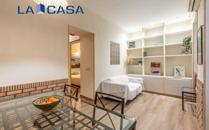 Schlafzimmer von Wohnung zum verkauf in  Madrid Capital mit Klimaanlage und Terrasse