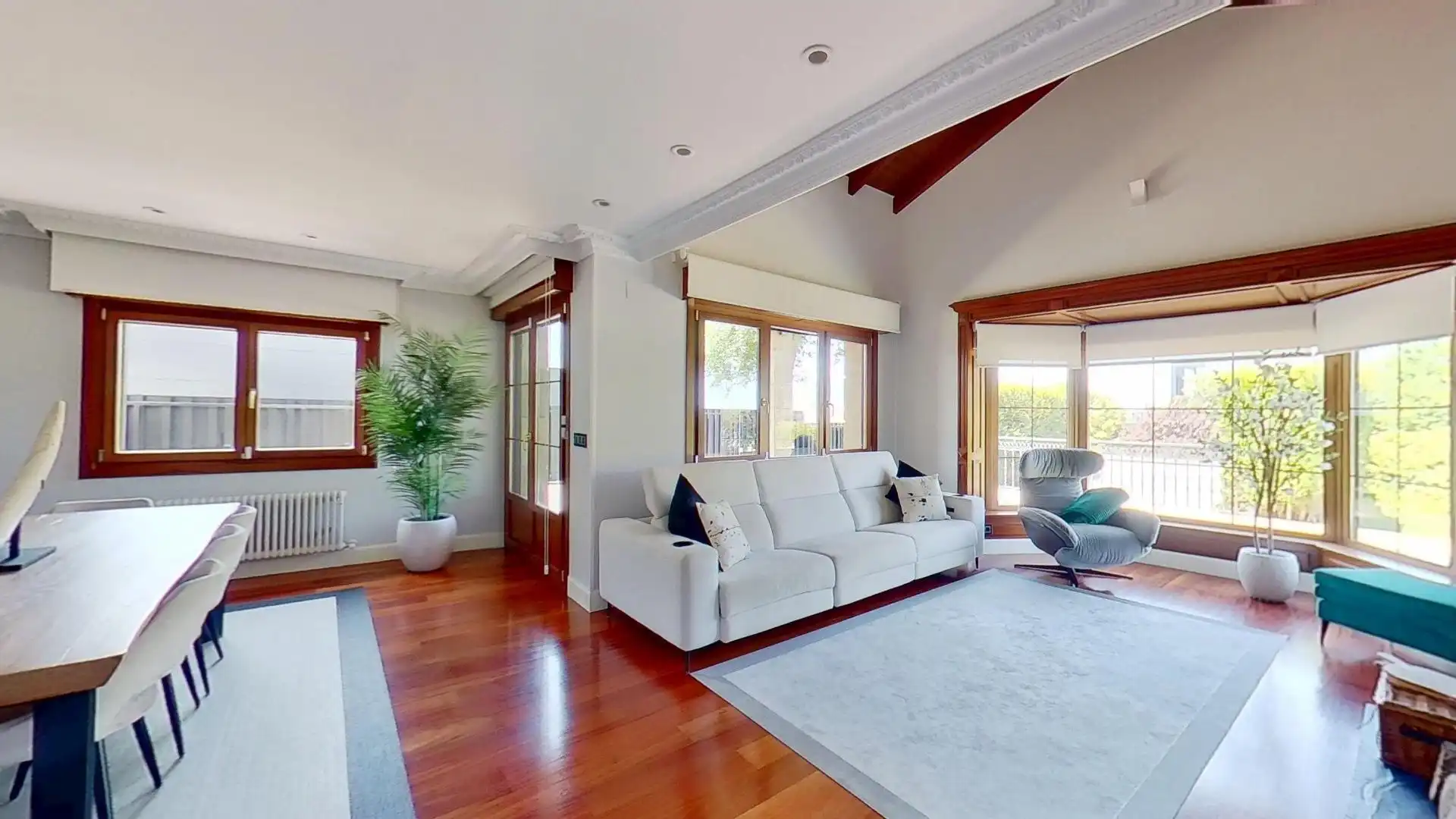 Sala d'estar de Casa o xalet en venda en Berango amb Calefacció, Jardí privat i Terrassa
