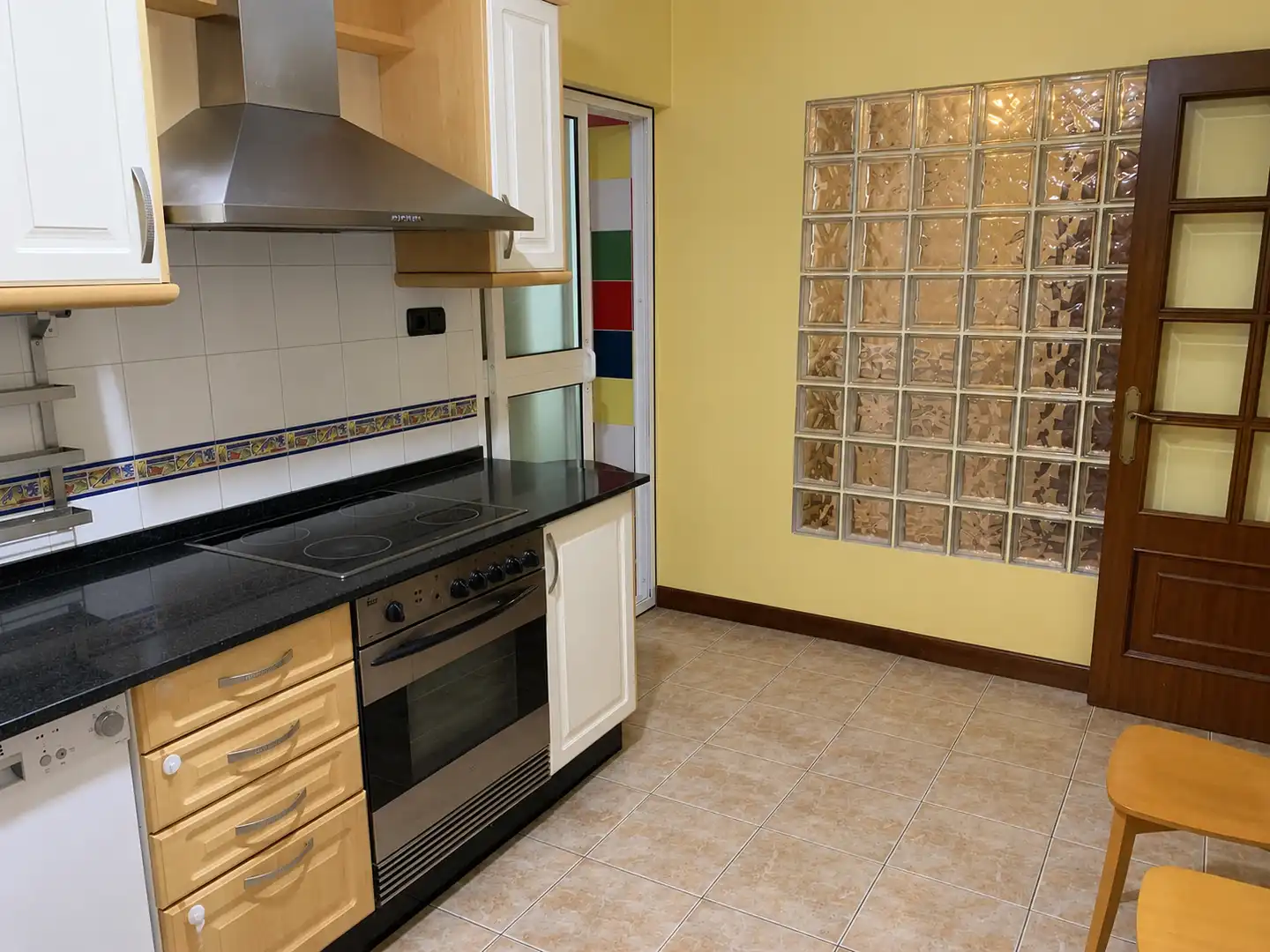 Küche von Wohnung zum Verkauf in Ferrol mit Möbliert und Balkon