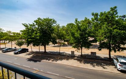 Exterior view of House or chalet for sale in San Fernando de Henares  with Air Conditioner, Heating and Terrace