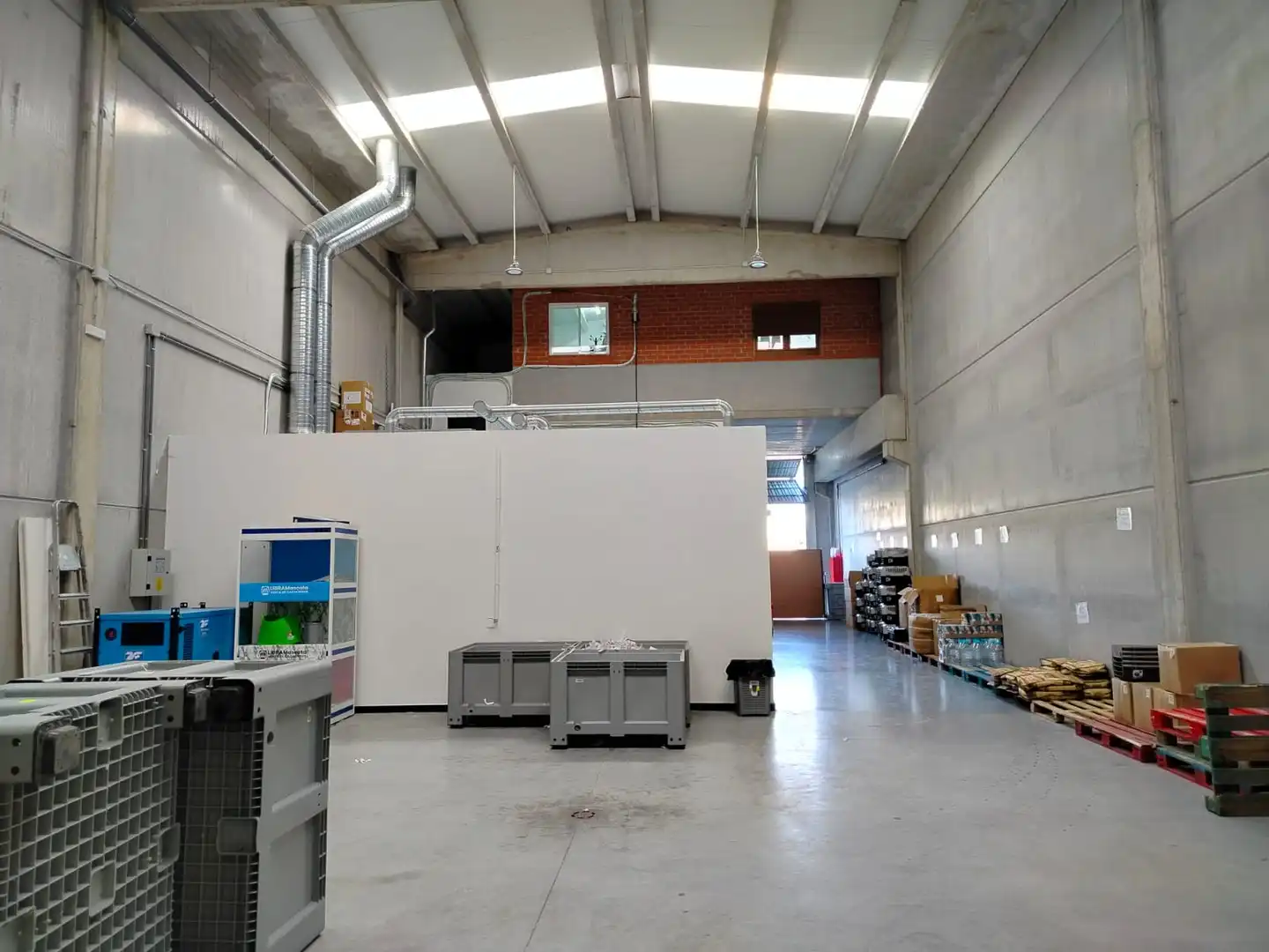 Nave industrial en traspaso en Parla con Calefacción