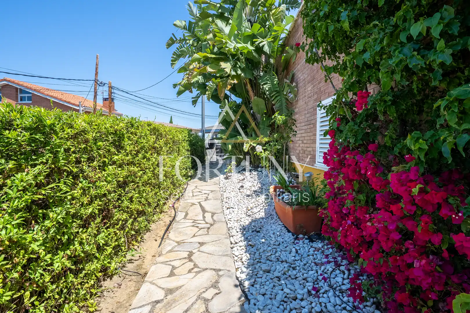 Houses for sale in ALTA GARROTXA, La Móra