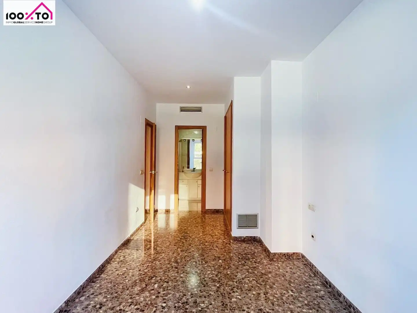 Piso en venta en Paterna con Trastero y Balcón