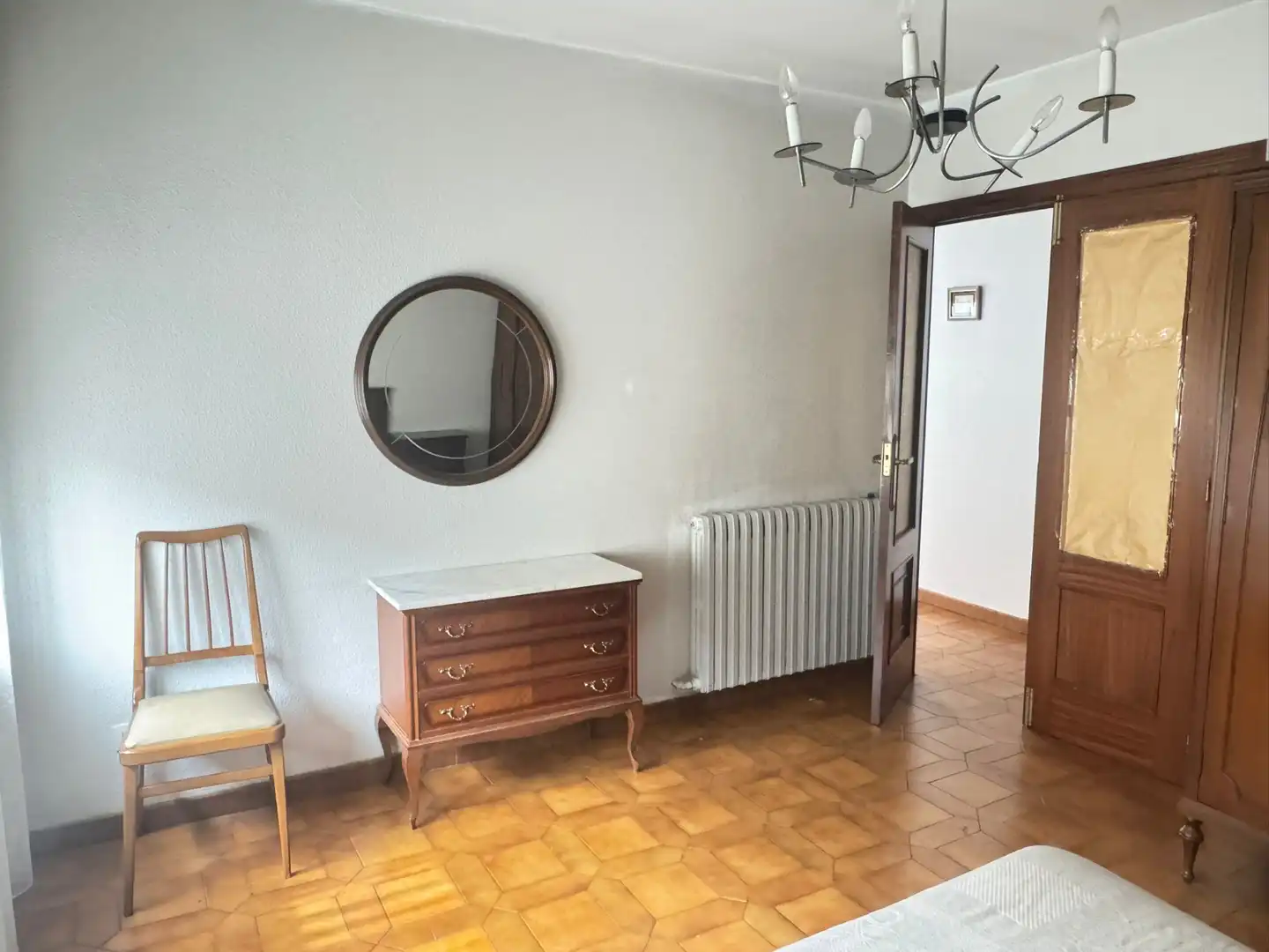 Habitación de Casa o chalet en venta en Valverde de la Virgen con Calefacción y Terraza