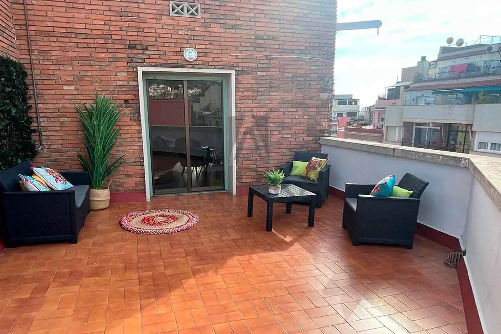Attic for rent in El Camp de l'Arpa del Clot