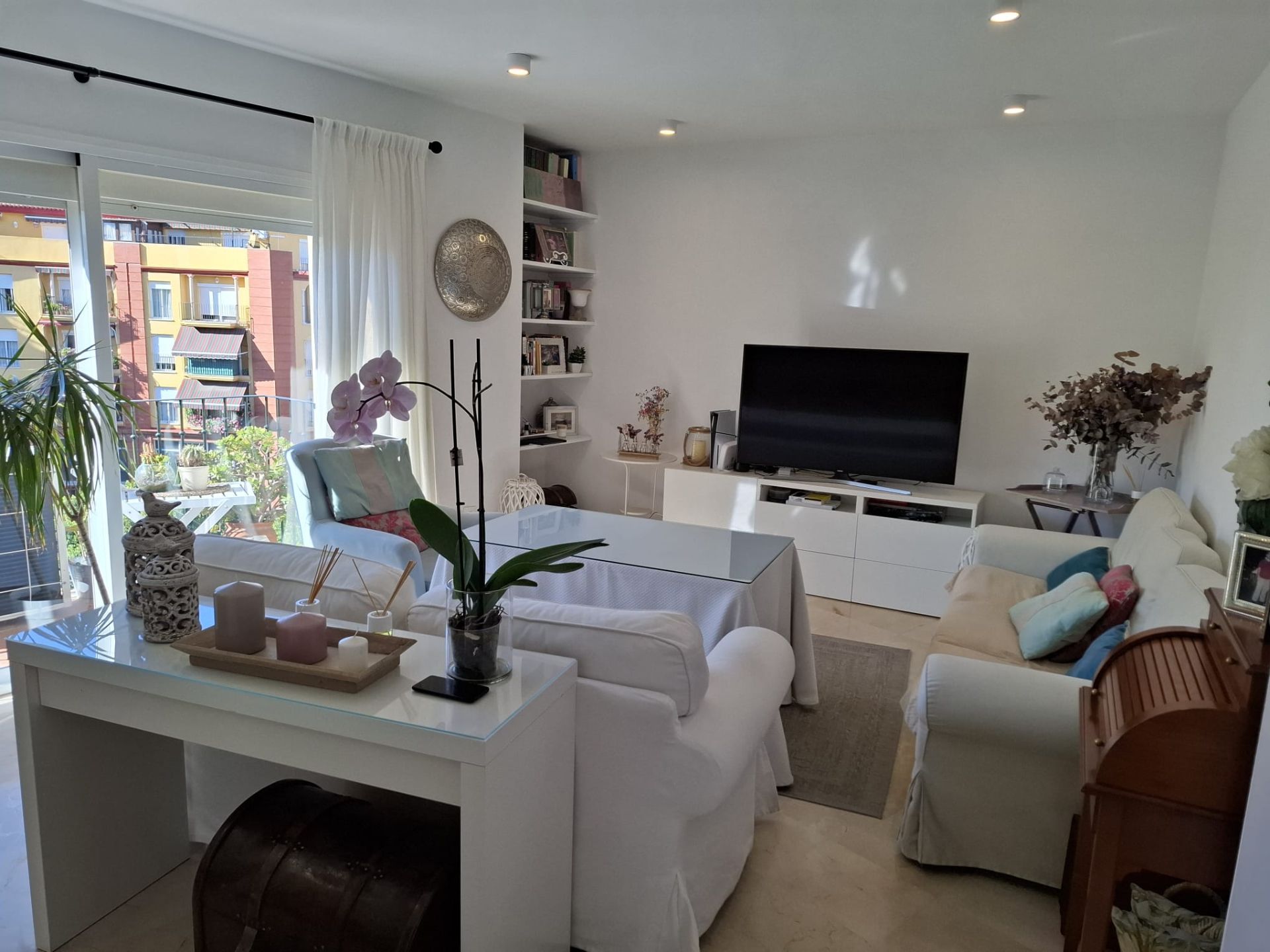 Sala de estar de Piso en venta en Algeciras con Aire acondicionado, Parquet y Amueblado