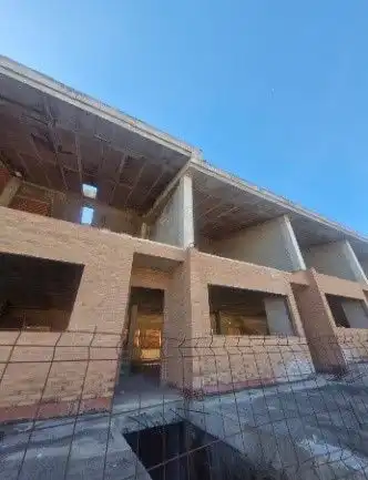 Vista exterior de Edifici en venda en Onda