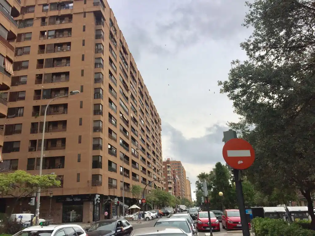 Vista exterior de Piso de alquiler en Valencia con Aire acondicionado, Calefacción y Trastero