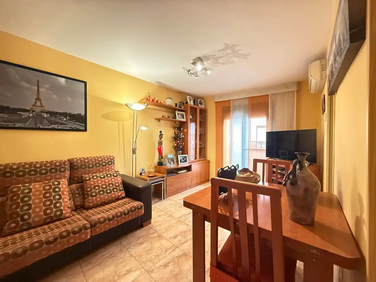 Sala de estar de Casa o chalet en venta en Caspe con Aire acondicionado, Calefacción y Trastero