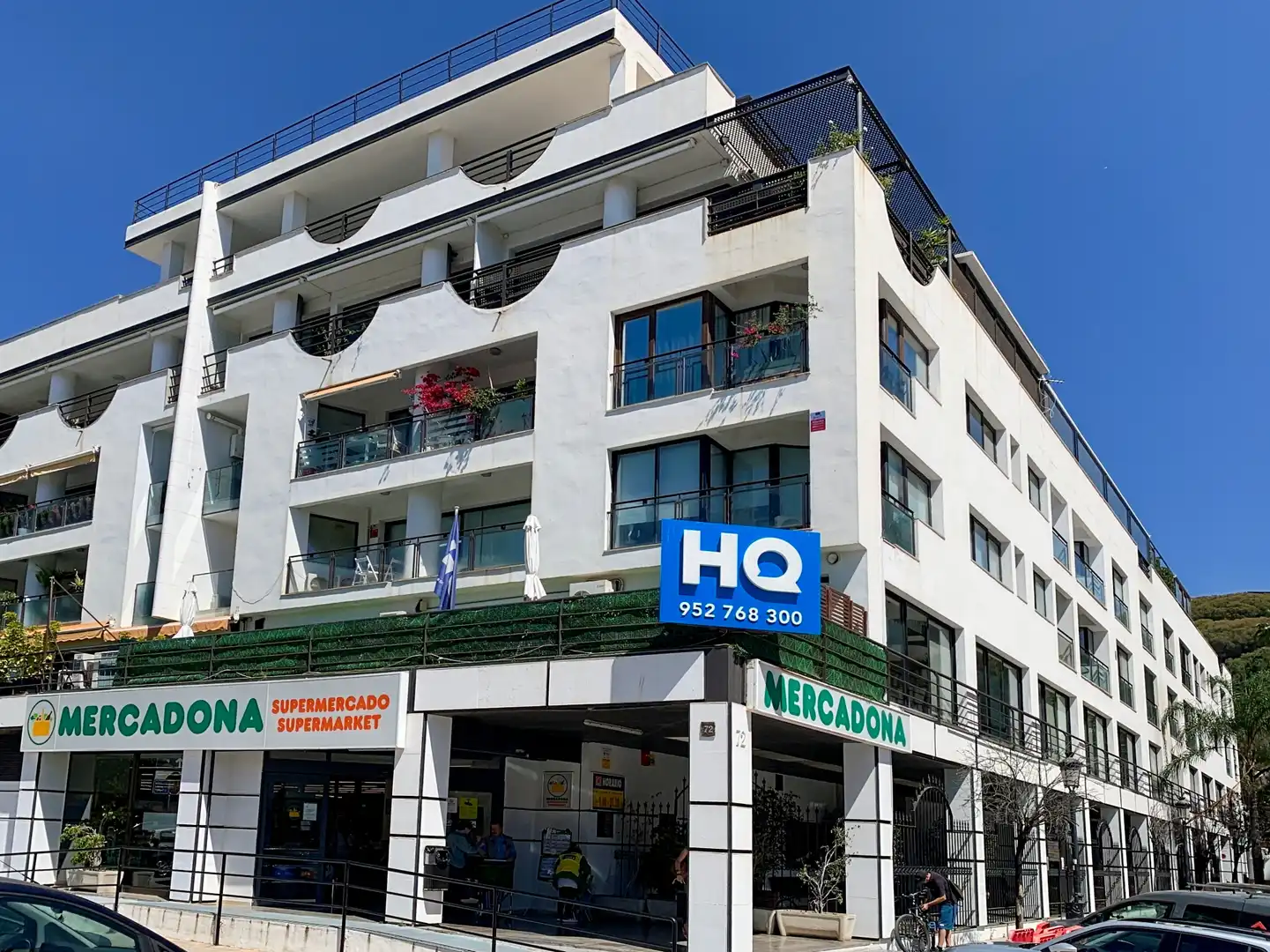 Außenansicht von Büro zur Miete in Marbella mit Klimaanlage, Heizung und Möbliert