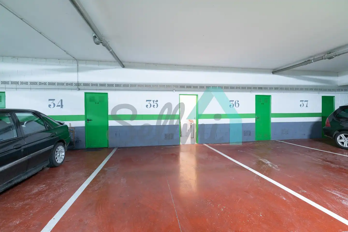 Parking de Planta baja en venta en Somiedo con Calefacción, Parquet y Terraza
