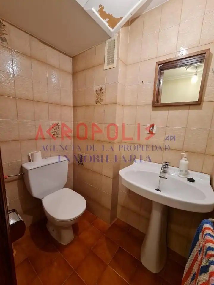 Bathroom of Flat for sale in Benavente  with Heating