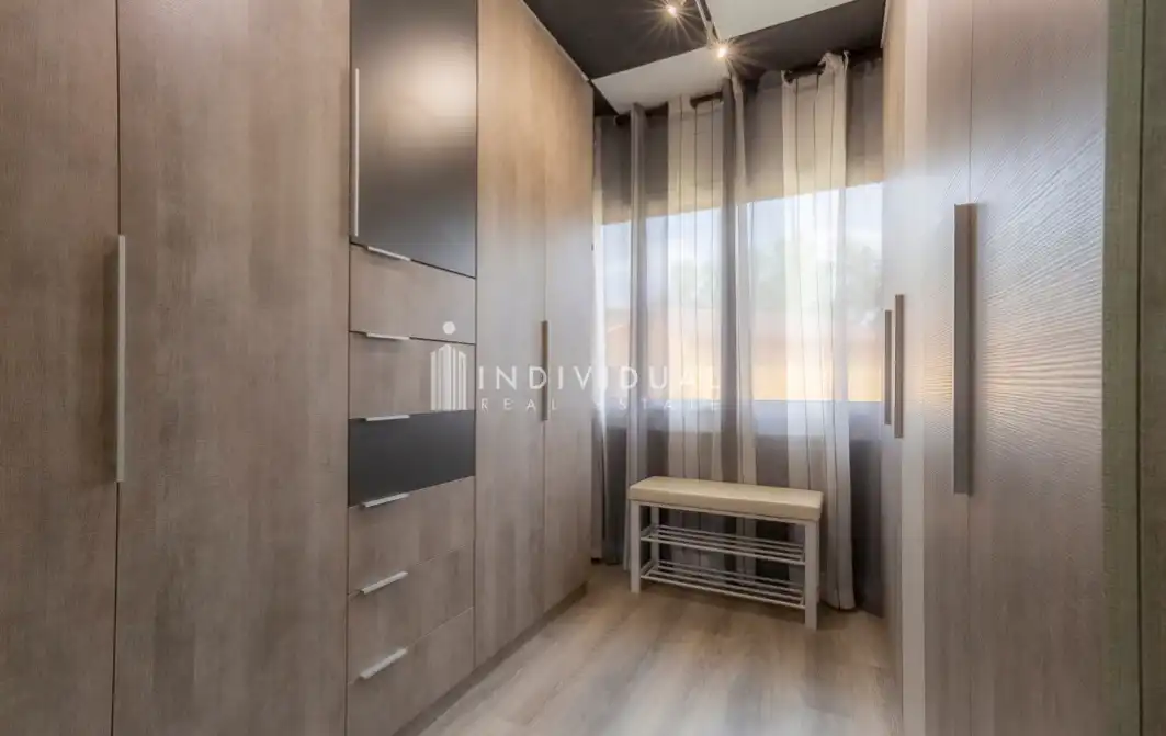 Dormitori de Casa o xalet en venda en Santa Eulàlia de Ronçana amb Aire condicionat, Jardí privat i Parquet