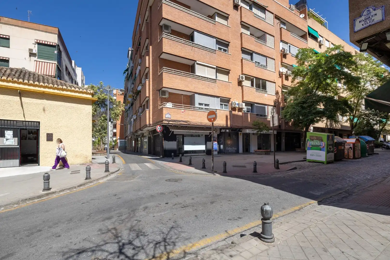 Außenansicht von Wohnung zum Verkauf in Granada mit Heizung und Balkon