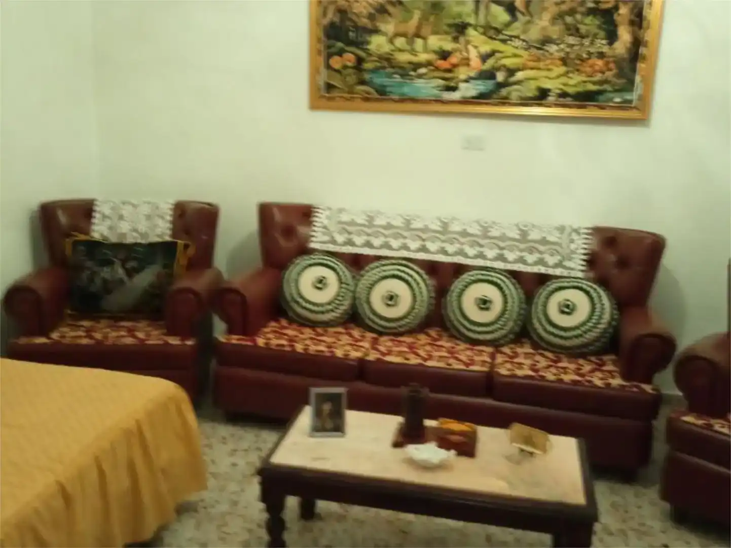 Sala d'estar de Casa adosada en venda en Castillo de Locubín amb Balcó