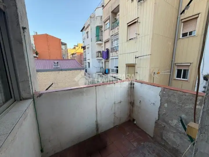 Terraza de Piso en venta en L'Hospitalet de Llobregat con Balcón