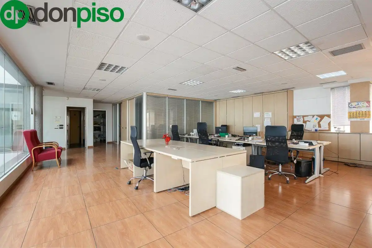 Edificio en venta en Calle FERNANDO DE LOS RIOS, Campus de la Salud
