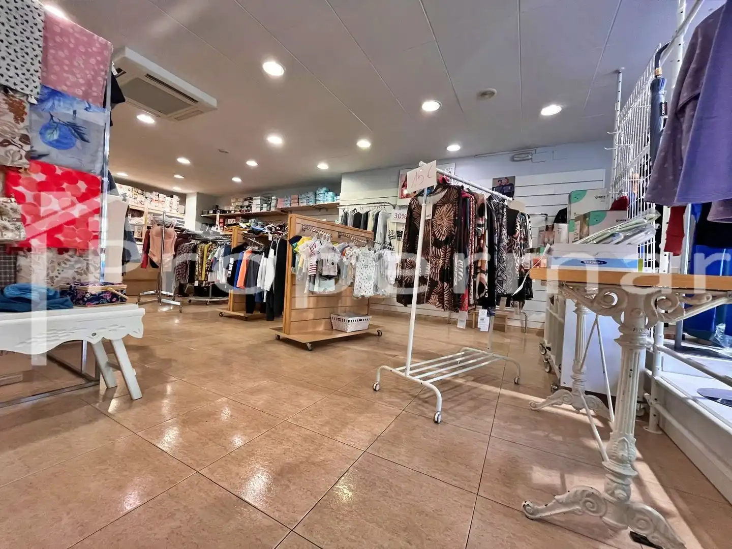 Local commercial à louer à La Roca del Vallès, imagen 11