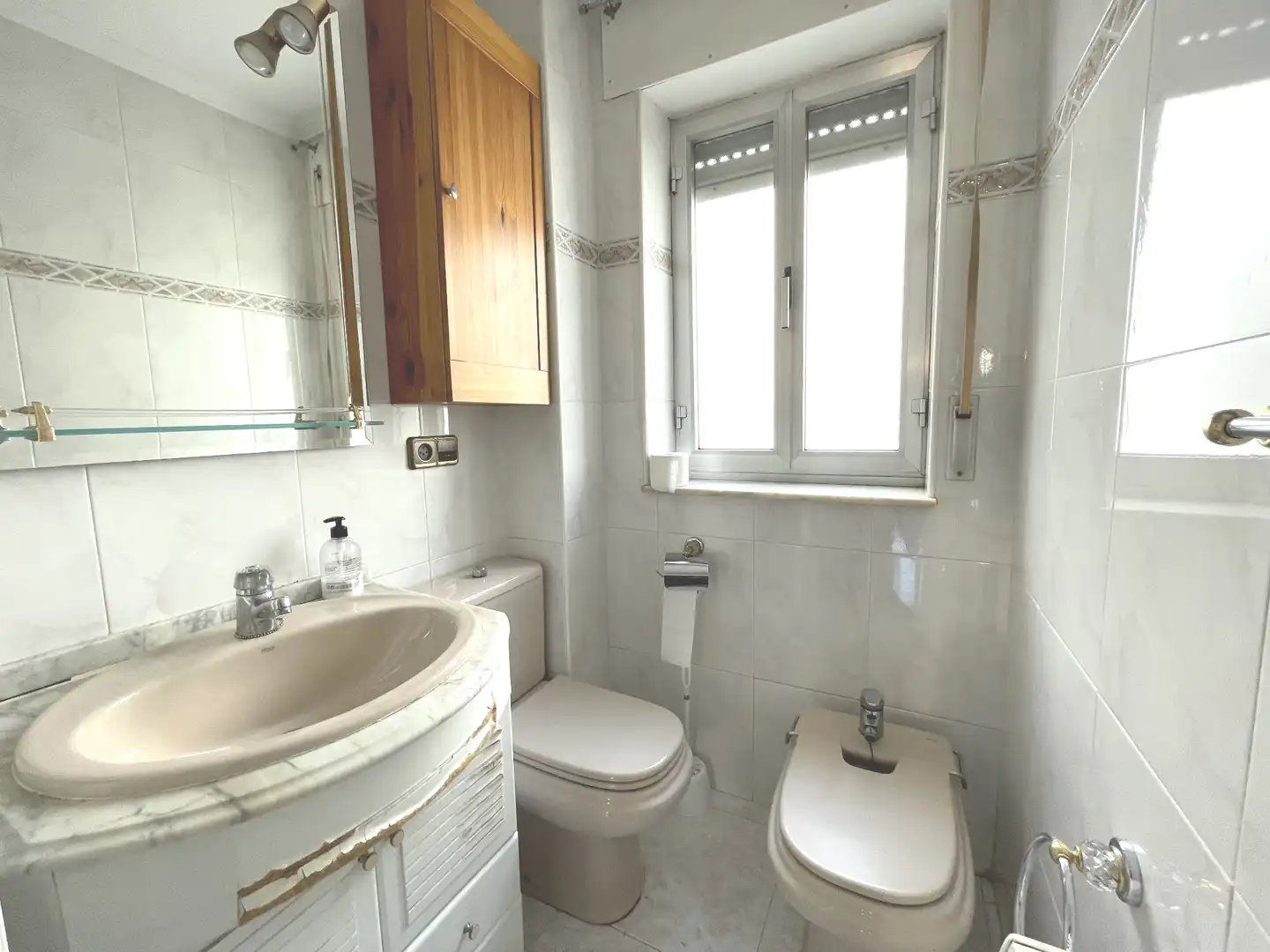 Badezimmer von Wohnung zur Miete in Salamanca mit Heizung, Möbliert und Balkon