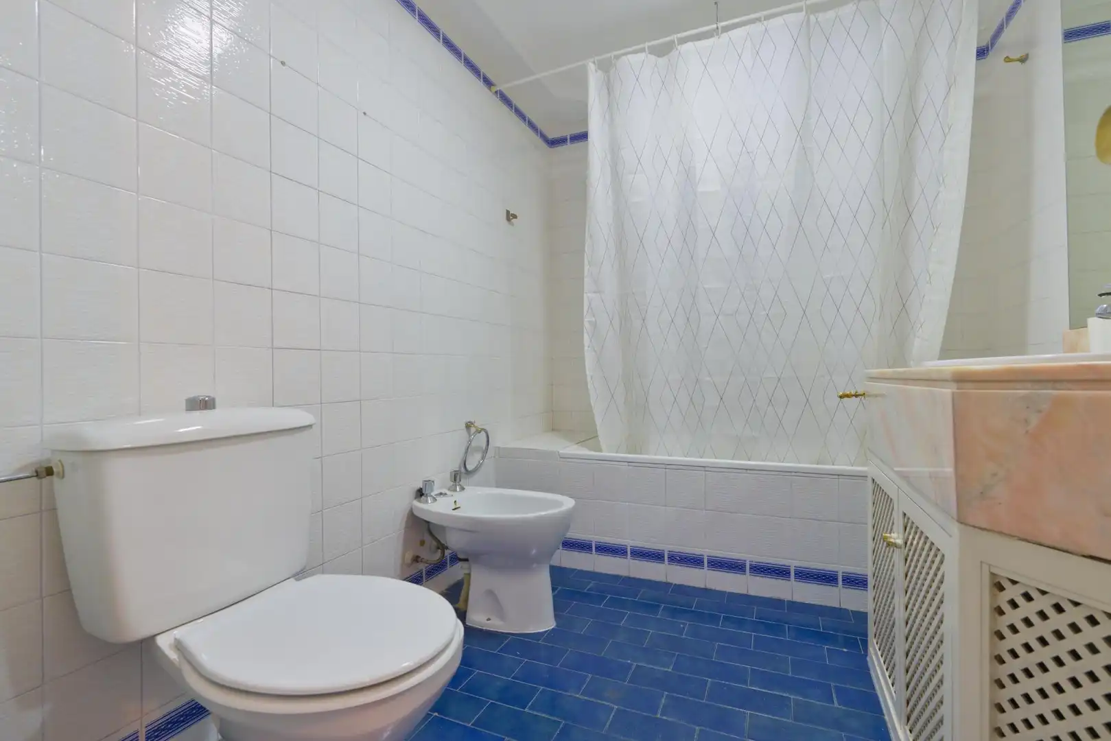 Flat for rent in Calle REY ABU SAID, Fígares
