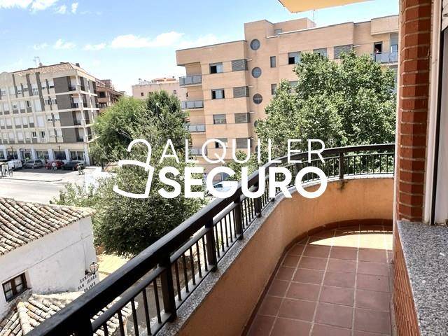 Piso en Alquiler en San Isidro  en Puerta de Murcia - Colegios