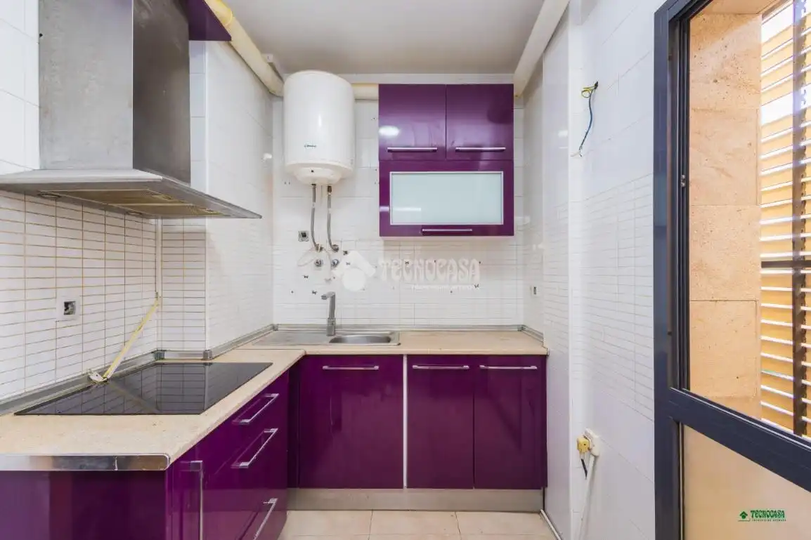 Cocina de Piso en venta en Costacabana - Loma Cabrera