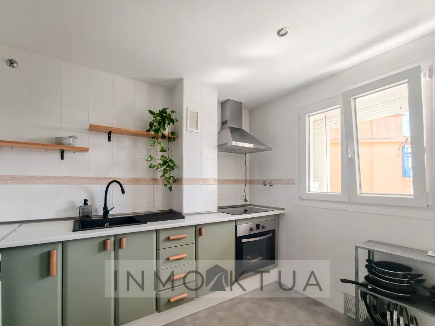 Ático de alquiler en Puertas del sur - Guadabajaque