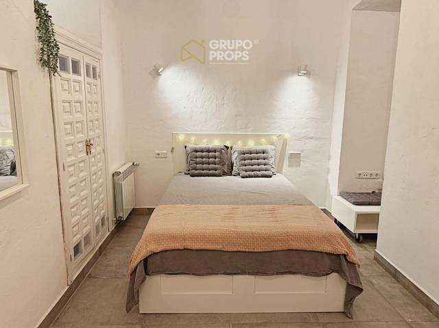 Piso en Venta en Calle RUIZ en Universidad - Malasaña