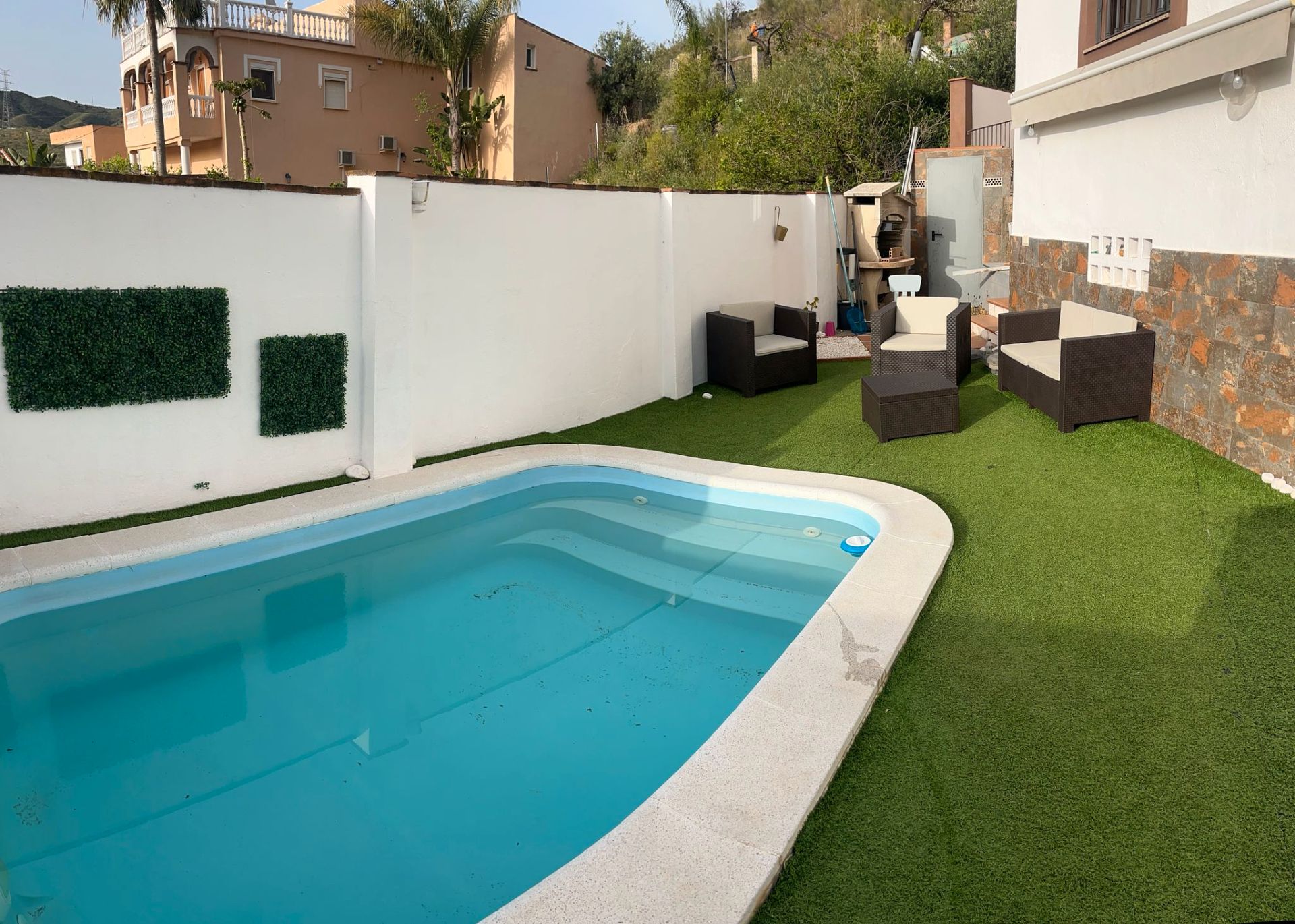 Swimming pool of House or chalet for sale in Málaga Capital  with Air Conditioner, Private garden and Terrace