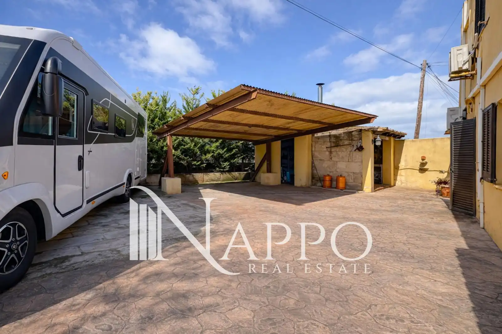 Vista exterior de Casa adosada en venta en  Palma de Mallorca con Aire acondicionado, Calefacción y Jardín privado