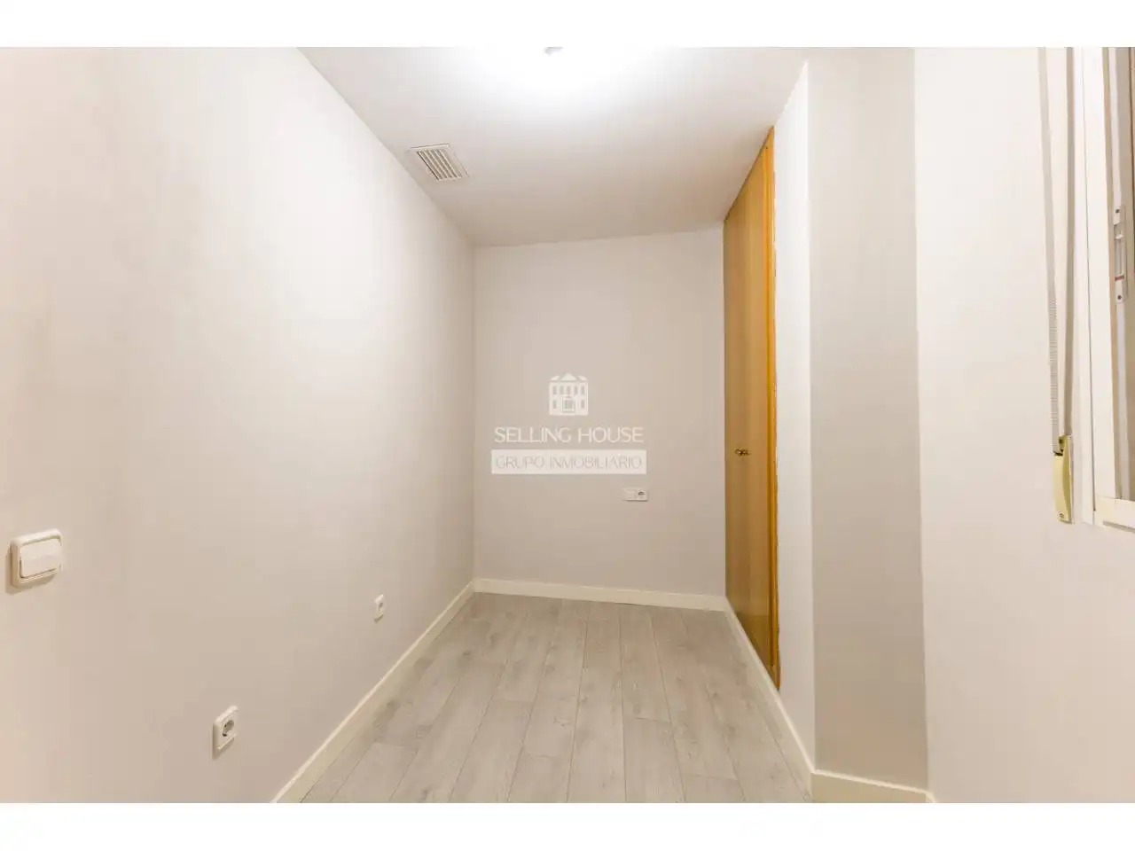 Flat for sale in Valencia  with Heating, Parquet flooring and Balcony