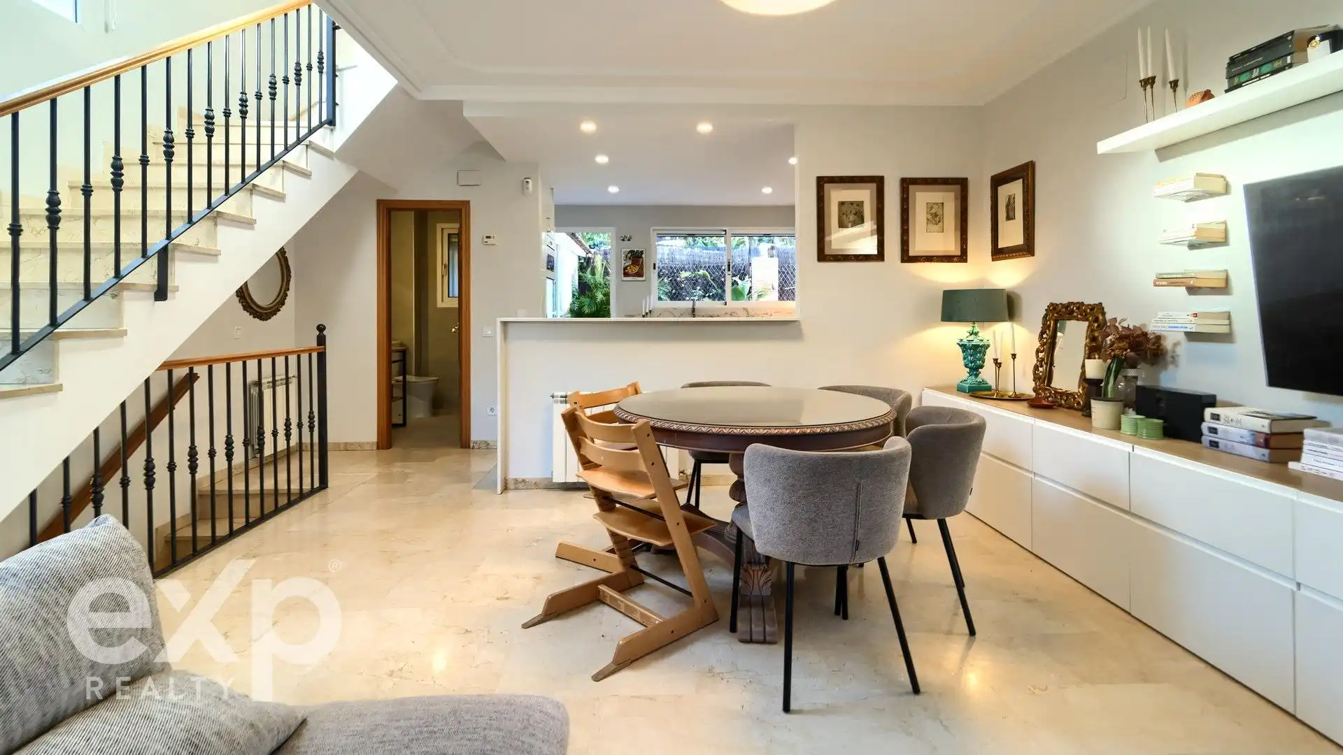 Comedor de Casa o chalet en venta en Godella con Aire acondicionado, Calefacción y Jardín privado